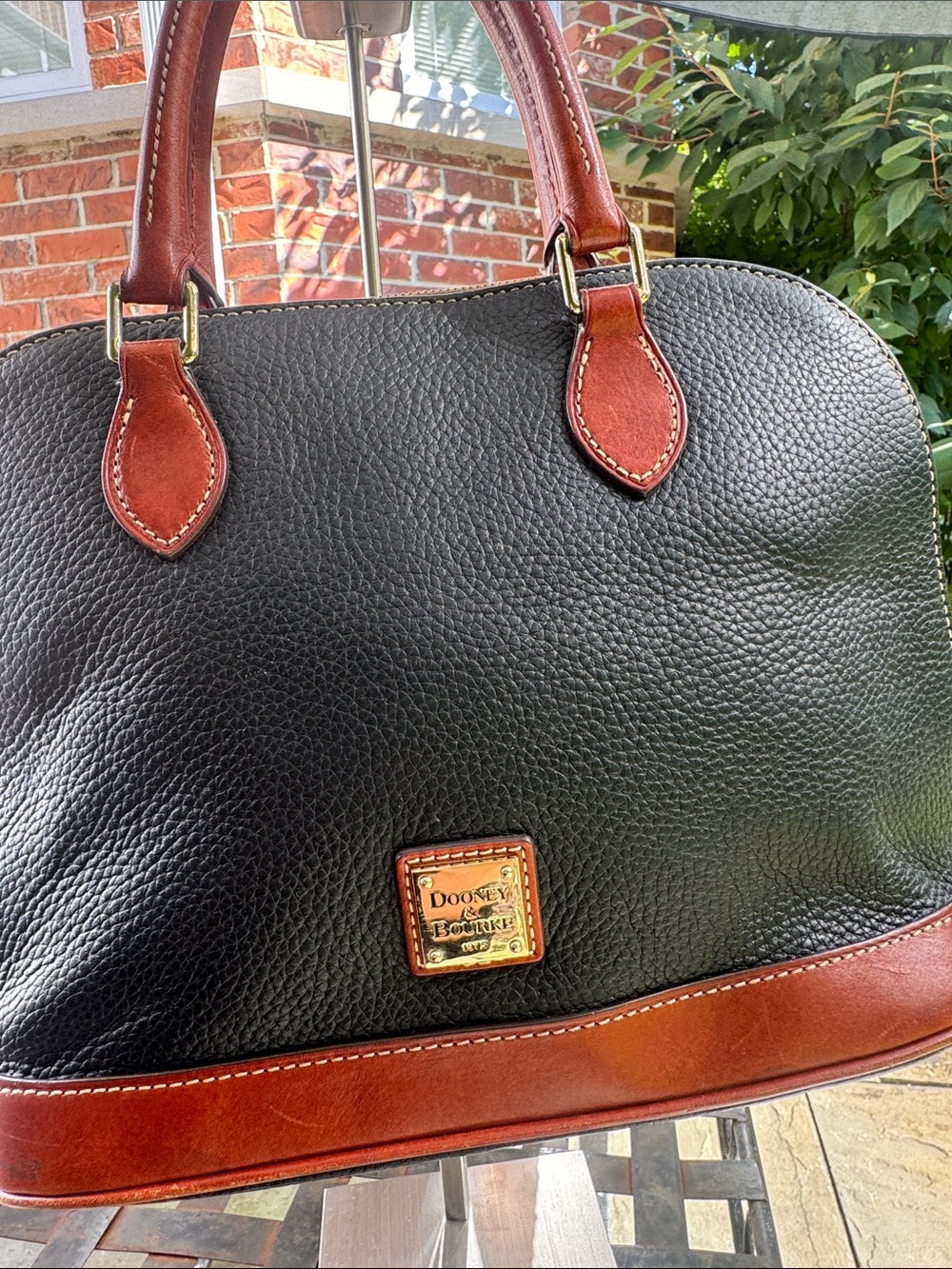 Bag Dooney and bourke Women’s handle Bag - Classic Carryall